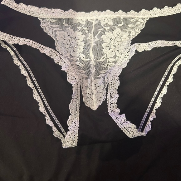 36D bra and matching panty set - Picture 4 of 8